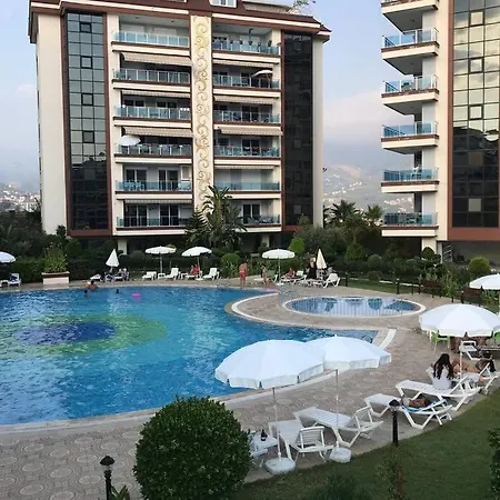Ozel Havuzlu Daire Lägenhet Alanya