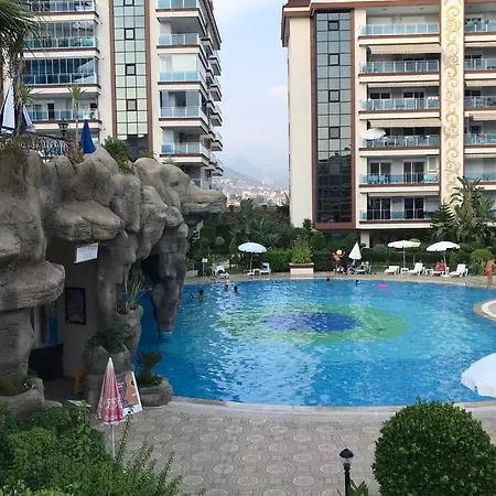 Ozel Havuzlu Daire Lägenhet Alanya