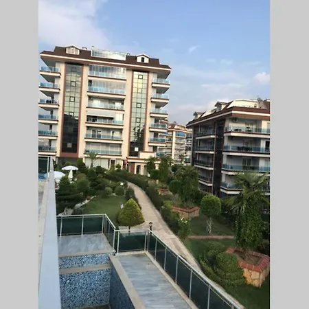 Ozel Havuzlu Daire Apartamento
